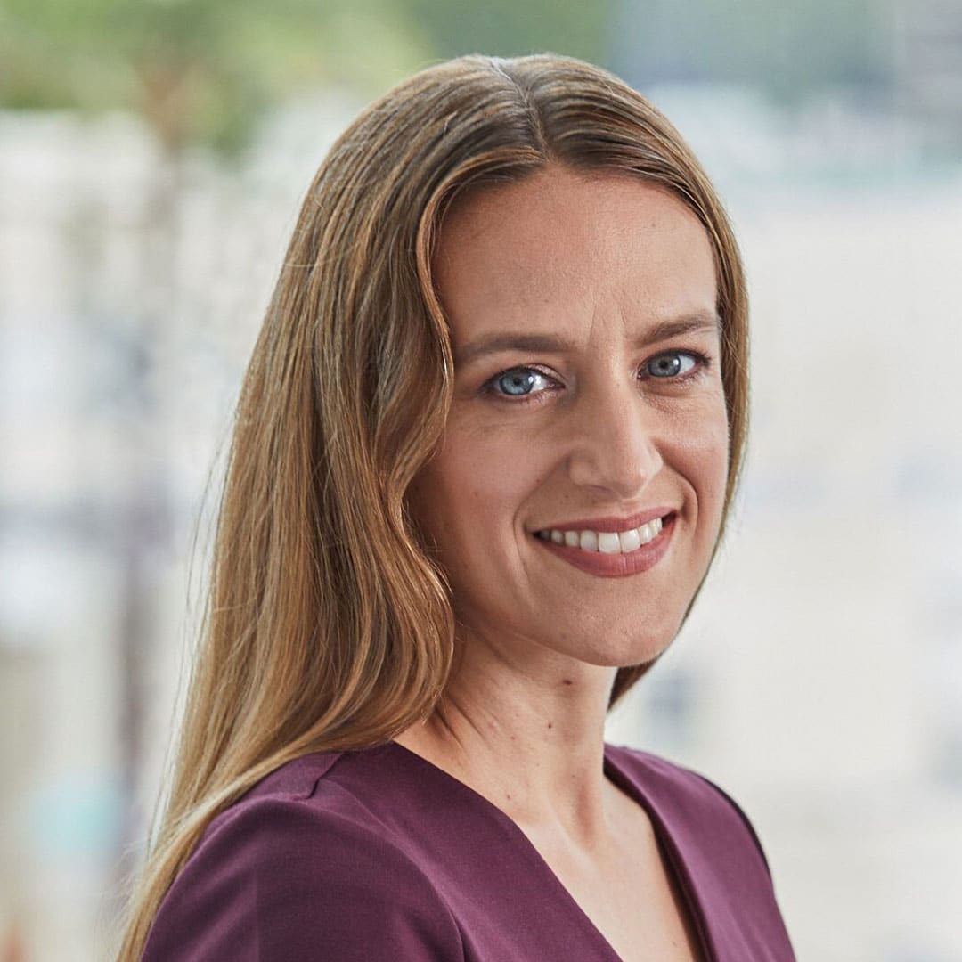 Eileen Cahill Starz Entertainment