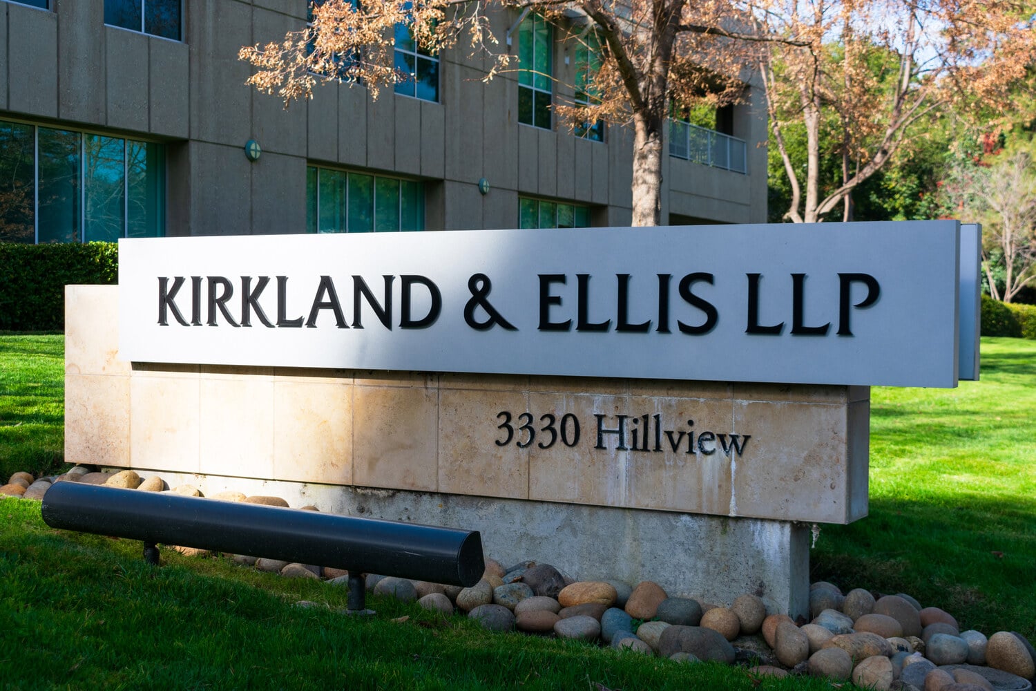Kirkland & Ellis headquarters representing the law firm's $500 million investment in a proprietary artificial intelligence platform.