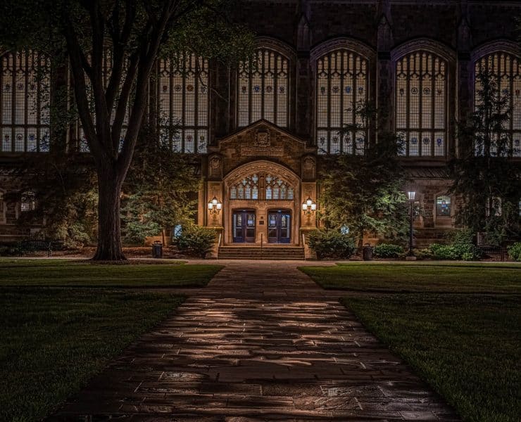 US law school applicants enter a changing legal talent market shaped by AI and new recruitment demands