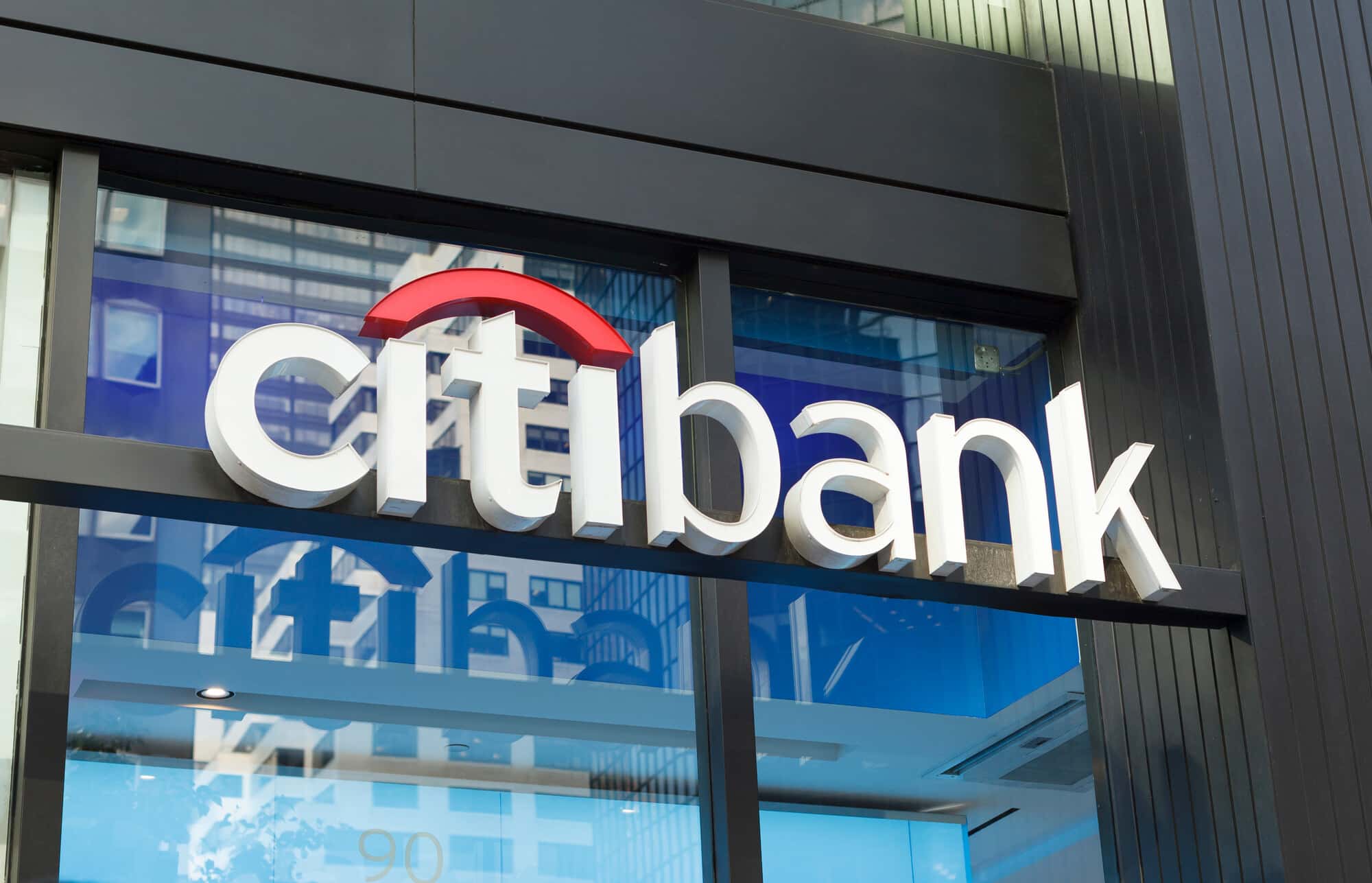 Wall Street banks challenge Big Law fees as AI reduces legal workloads
