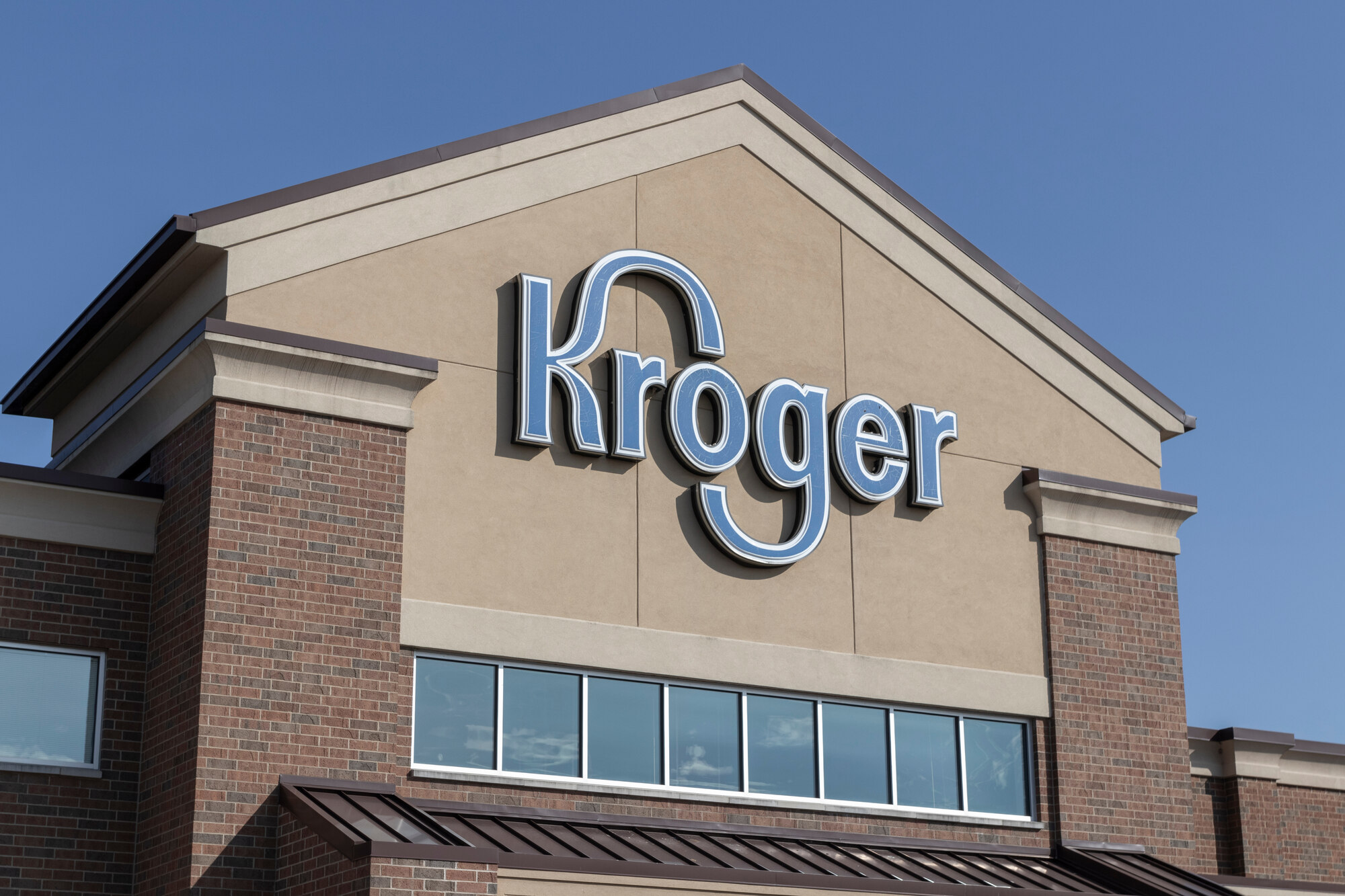 Kroger store illustrating the multibillion-dollar lawsuit over their failed $24.6 billion merger.